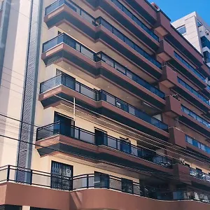 https://excelente-apartamento-meia-praia-itapema.santa-catarina-brasil.com