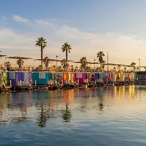 Boat Haus - Casas Flotantes Frente A Gibraltar Ботель